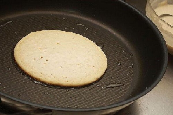 Những cách làm bánh ngon từ bột mì mà không cần lò nướng