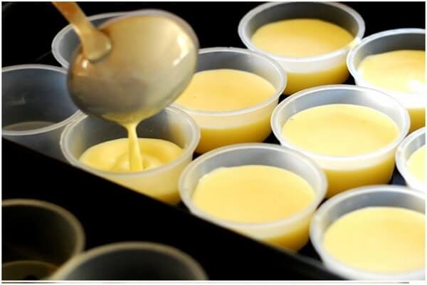 Đơn giản nhất với cách làm bánh flan hấp tại nhà