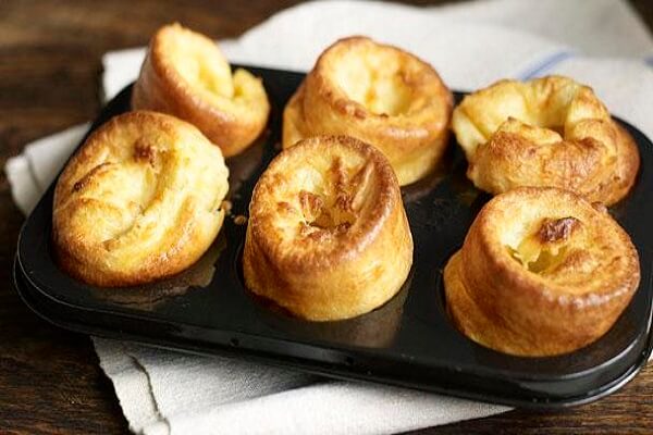 Cách làm bánh Yorkshire pudding ngon mê ly - Món Ngon