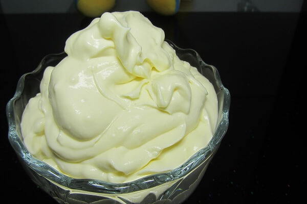 Cách làm pudding phô mai trộn thanh long đỏ thanh mát