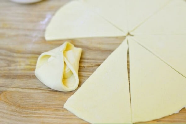 Tự làm vỏ bánh bao mềm thơm ngon tại nhà