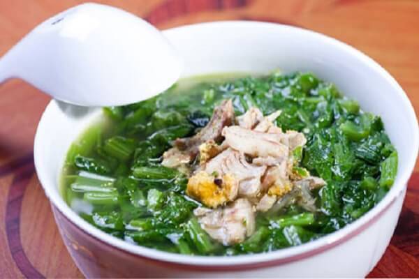 Canh cải bẹ xanh thơm ngon.
