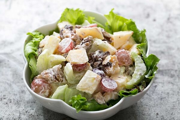 Gợi ý cách làm salad giảm cân với sốt mayonnaise siêu dễ
