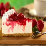 Hướng dẫn cách làm bánh cheesecake dâu tây hoàn hảo cho Valentine