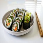 Cách làm sushi bằng khuôn đơn giản hấp dẫn ngay tại nhà