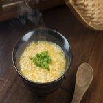 Cháo bí đỏ thịt bò đầy dinh cưỡng cho bé yêu của bạn