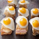 Bánh mì sandwich trứng cút thơm ngon, đẹp mắt cho bé yêu