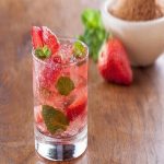 Mocktail dâu tây tươi mát cho một mùa hè sảng khoái
