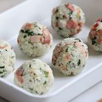 Cách làm cơm nắm thịt xông khói thơm nức mũi, ngon đúng điệu, cực kỳ đơn giản