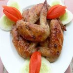 Không thể không mê với cách làm cánh gà nướng mật ong thơm lừng
