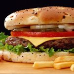 Tự làm hamburger tại nhà, tại sao không?