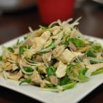 Cách làm gỏi gà rau răm thơm ngon đúng chuẩn