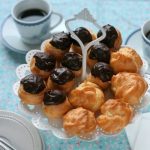 Cách làm bánh su kem chocolate béo ngon tại nhà