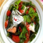Hấp dẫn thơm ngon với món canh chua đầu cá hồi tròn vị