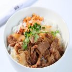 Thơm ngon như hàng quán với cách làm bún xào thịt bò