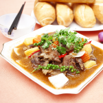 Cách chế biến món thịt bò hầm tiêu xanh