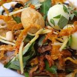 Ăn là ghiền với bánh tráng trộn tự tay làm