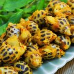 Trổ tài làm ốc hương rang muối ớt phô mai mời cả nhà