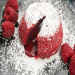 Công thức làm bánh Red Velvet Lava cake kiêu kì siêu hấp dẫn