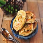 Lạ miệng cho cả nhà với món bánh hành tóp mỡ