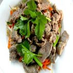 Cơm thêm ngon với cách xào thịt bò với rau cần đơn giản