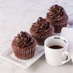 Cách làm bánh cupcake socola ngọt ngào quyến rũ