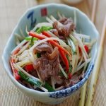 Cách xào thịt bò với giá đỗ cực ngon cho gia đình