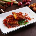 Cách làm cá chiên sả ớt the cay hấp dẫn