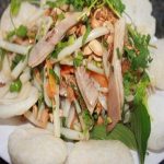 Biến tấu khẩu vị bữa cơm với cách làm gỏi bao tử heo
